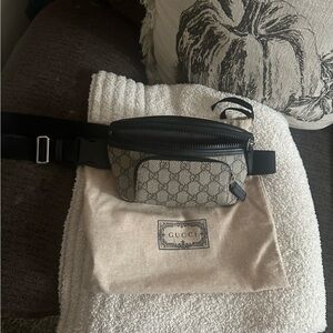 Gucci belt bag has been used but in great condition